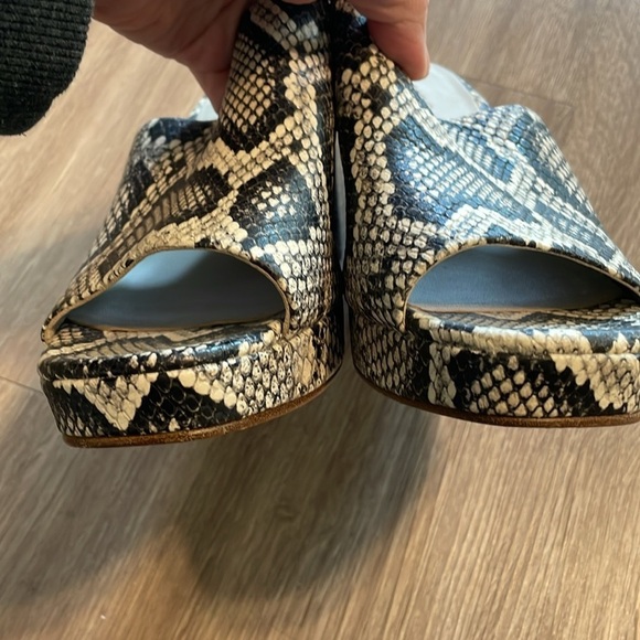 Vince Women’s Clog Wyatt Platform Mule Size 8 Animal Print Bohemian Luxury - Picture 8 of 12